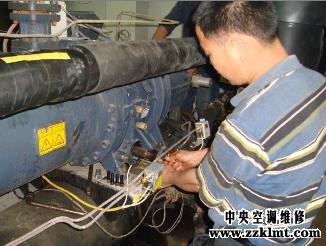 中央大香蕉导航网址香蕉视频下载导航更换油过滤芯3.jpg