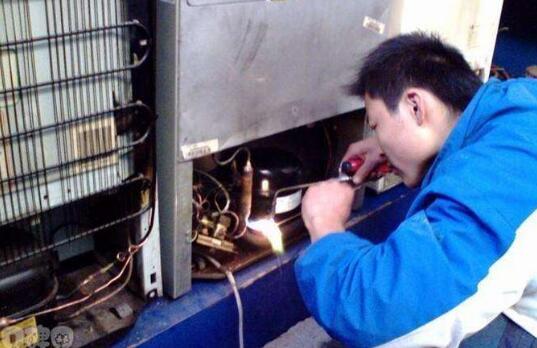 中央大香蕉导航网址外机不转怎么办